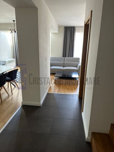 Trei camere, mobilat si utilat modern, fara comision! apartament tip penthouse,