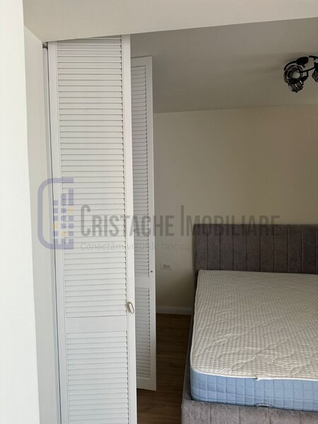 Trei camere, mobilat si utilat modern, fara comision! apartament tip penthouse,